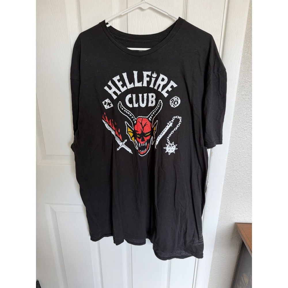 Netflix Stranger Things Hellfire Club Black Cotton Men's 2X Short Sleeve T-Shirt
